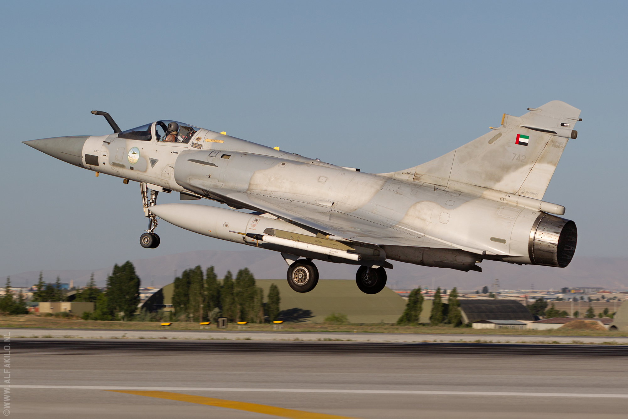 4BMB9223_bew_2001x1334